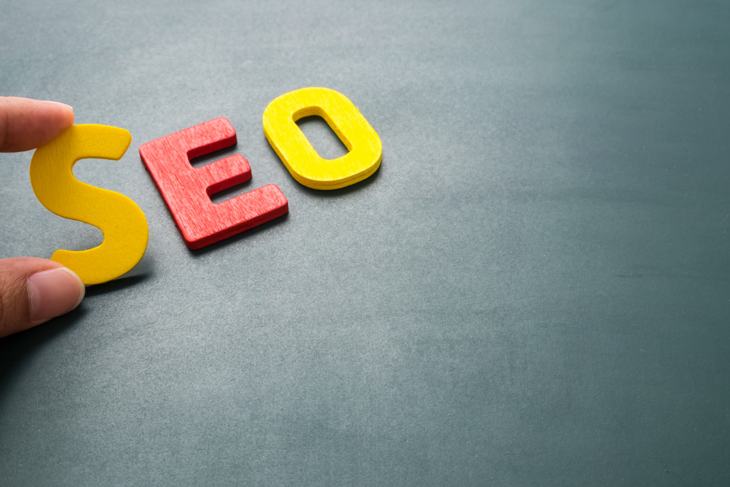 E-E-A-T Signals: How Google Evaluates Your Expertise (And How to Prove It)